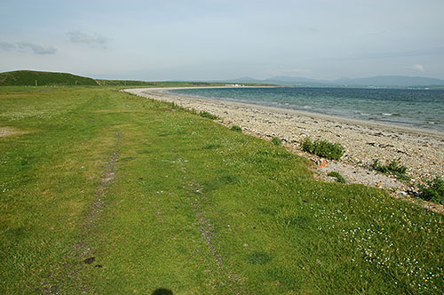 Picture of a shore with a pebble beach