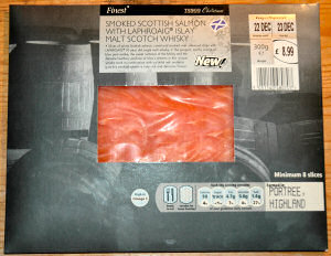 Picture of the packaging with the salmon in it