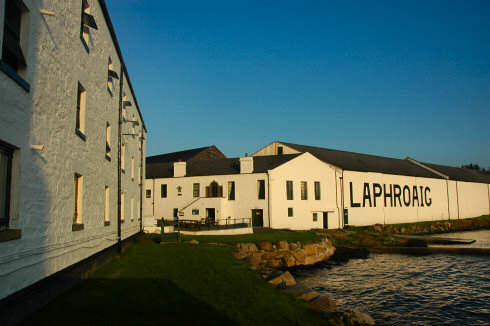 Picture of warehouse #1 with the Laphroaig lettering in the evening sun