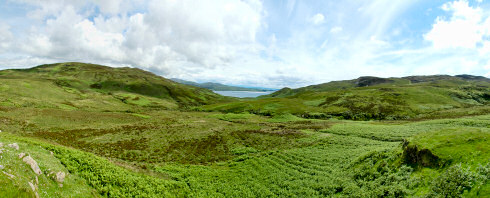 Picture of a panoramic view over a wide glen (valley), Glen Logan on Islay