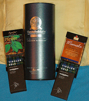 Picture of a bottle of Bunnahabhain whisky and four bars of chocolate