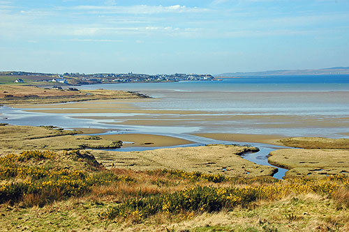 Picture of a coastal village at a sea loch
